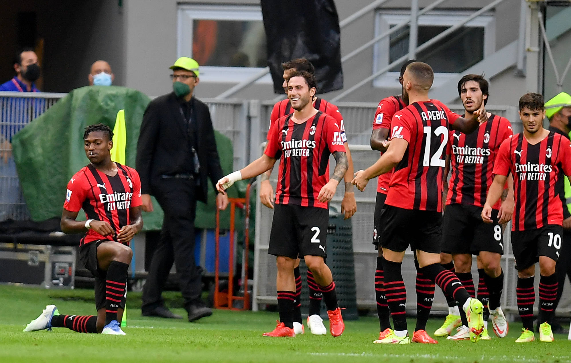 乌杜卡：输给快船后我强调多分享球，之前很多比赛打得很僵硬（乌杜卡谈失利：不敌快船后要求多传球，此前比赛过于僵硬）