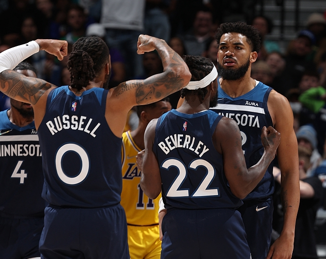 加尔扎谈逆转：我们一众球员上场后都卯着劲去打乱对手比赛节奏（加尔扎谈逆转：全队上场后全力扰乱对手比赛节奏）