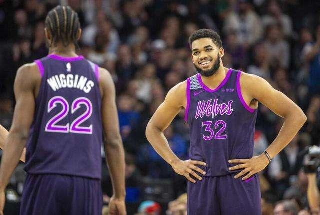 苏格兰女足队长卡思伯特与中国队比赛时头部受伤，被紧急送医（苏格兰女足队长卡思伯特在对阵中国队时头部受伤，已被紧急送医）