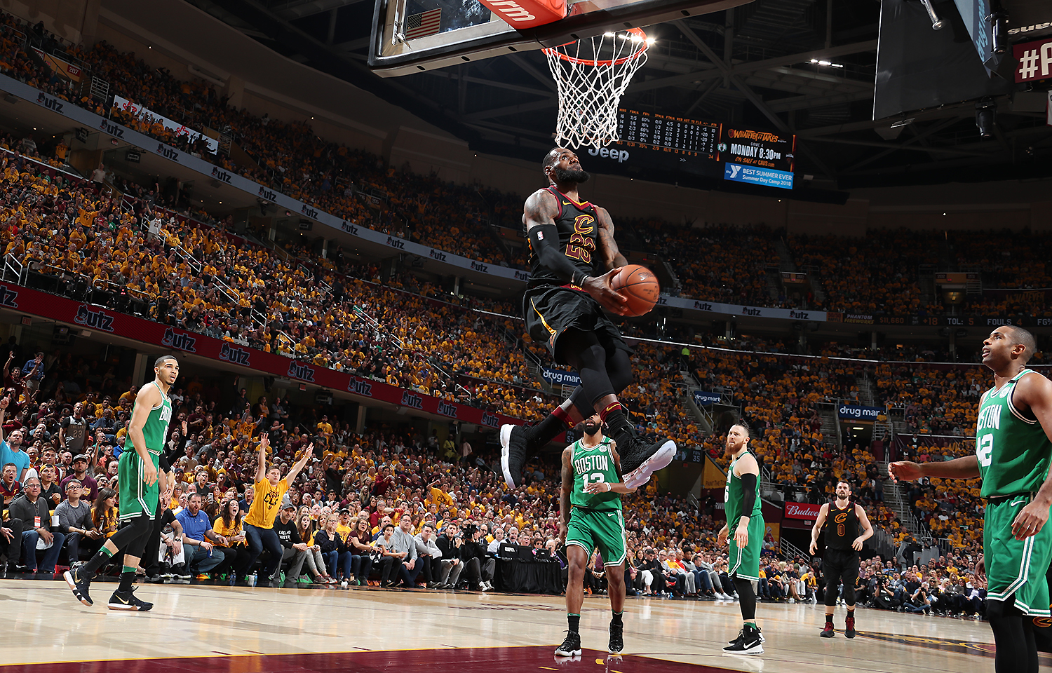 古蒂：皇马现在的阵容比银河战舰时期的阵容更强（古蒂称现今皇马阵容强于银河战舰时代）