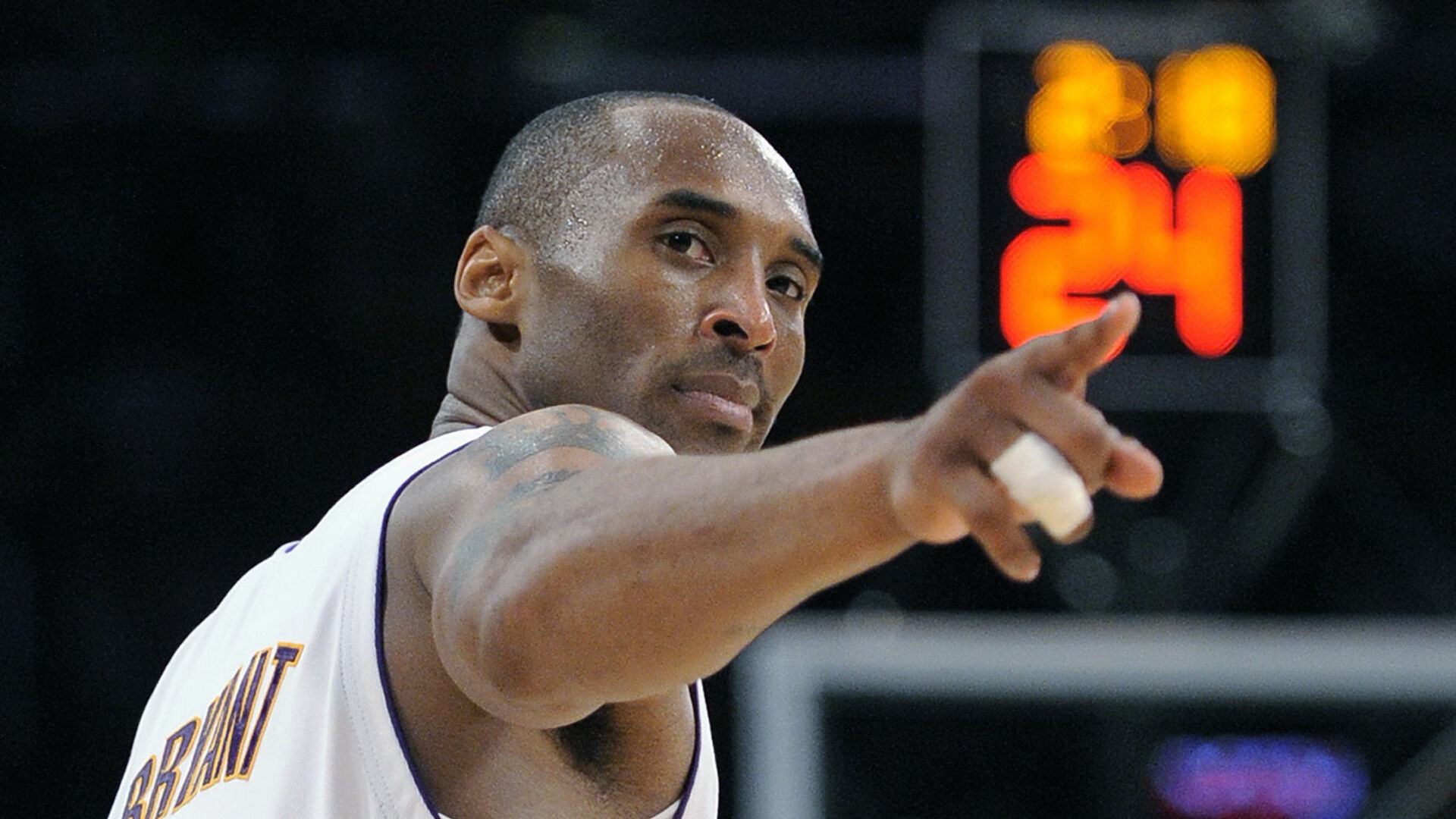 每体：巴萨高层将于二月至五月决定是否买断拉什福德（每体：巴萨高层计划在2至5月间做出是否买断拉什福德的最终决定）