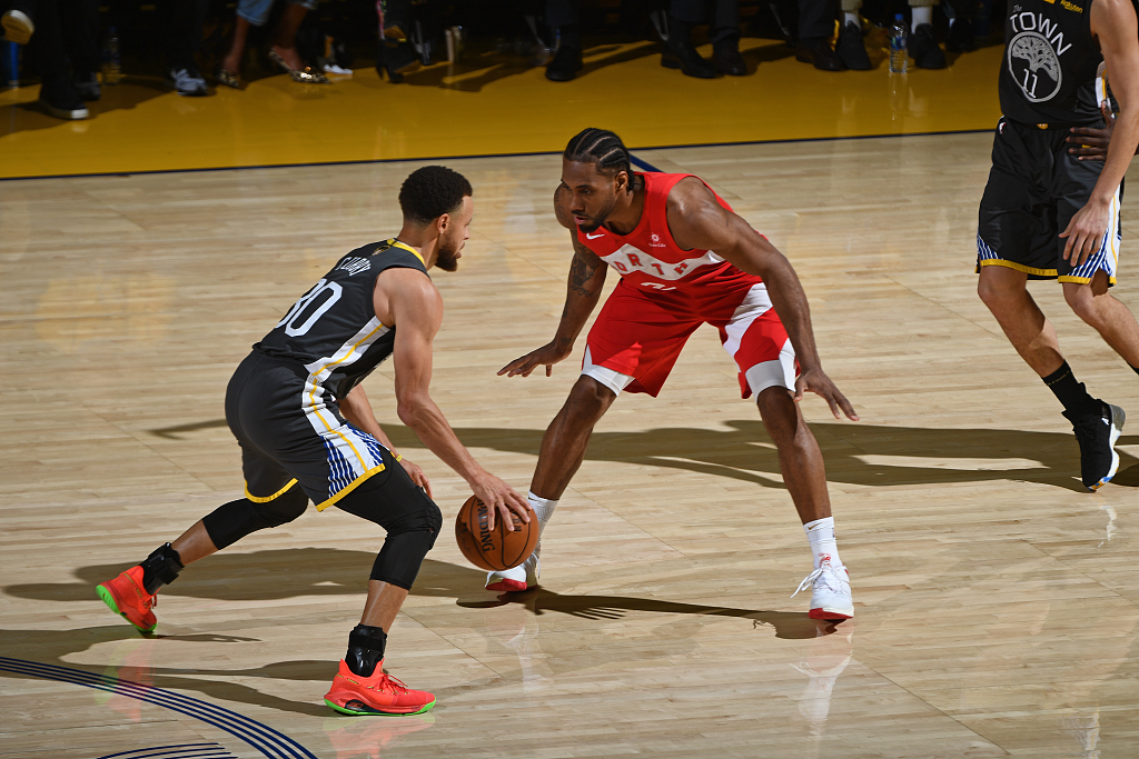 弗拉格全场轰下35分8板，刷新个人NBA生涯得分新高（弗拉格狂砍35+8，创NBA生涯单场得分新纪录）