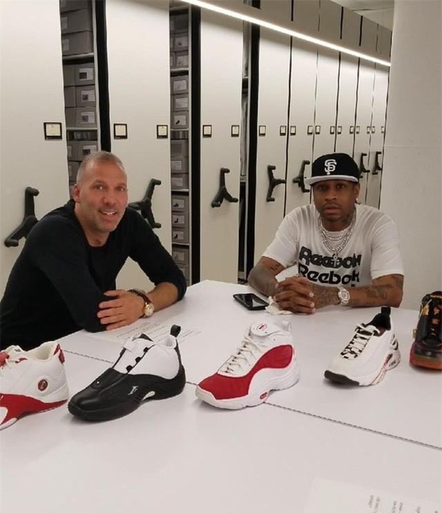 湖人本赛季三分命中率、助攻、篮板、抢断、盖帽数均靠后（湖人本季三分、助攻、篮板、抢断、盖帽数据排名靠后）