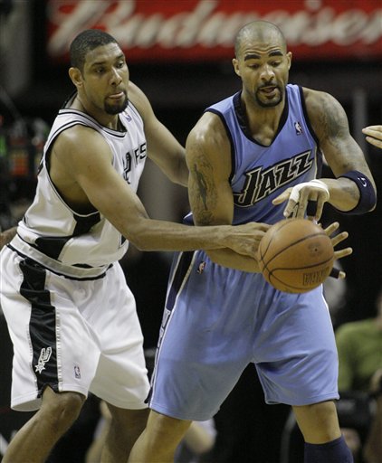 圆满退役！阿尔巴&布斯克茨：实现所有梦想，人生进入新阶段（阿尔巴与布斯克茨圆满谢幕：梦想皆成真，踏上人生新篇章）