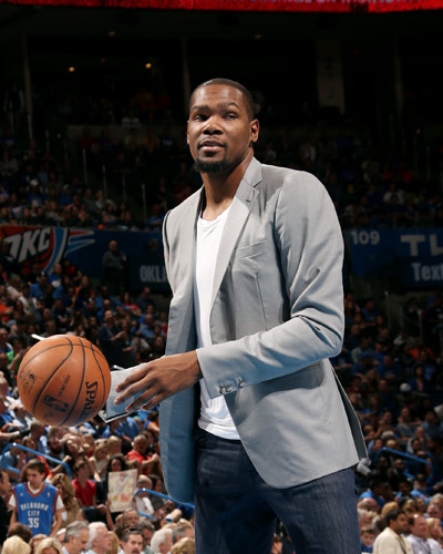 26状元大热！卡梅伦·布泽尔8场比赛创下30年来纪录（2026状元热门！卡梅伦·布泽尔8战刷新近30年纪录）