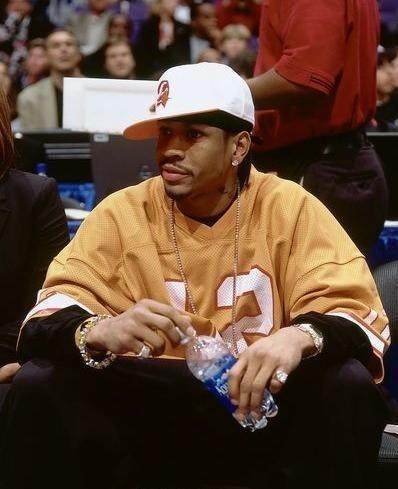 重庆铜梁龙签下山东泰山B队球员张英凯（重庆铜梁龙引进山东泰山B队球员张英凯）