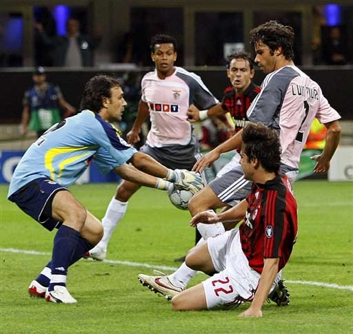 小贾伦半场神勇，高效输出助球队逆袭（小贾伦半场发威，高效火力助球队完成逆转）