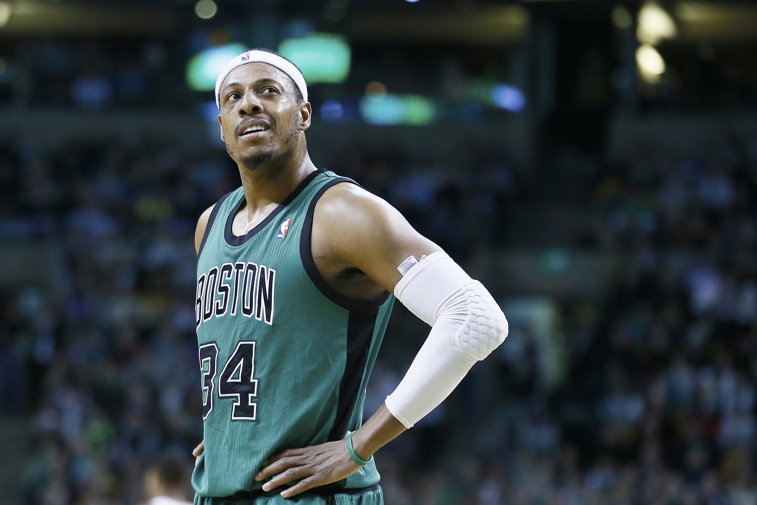 佐拉：当年有幸和马拉多纳一起练习任意球，让我能力明显提升（佐拉忆与马拉多纳共练任意球：我的能力因此大幅提升）