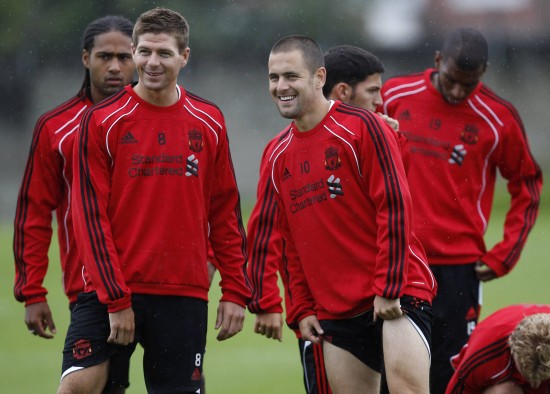 2场贡献6球1助攻+夺得金靴，法比奥当选中超11月最佳球员（两战斩6球1助并加冕金靴，法比奥荣膺中超11月最佳球员）