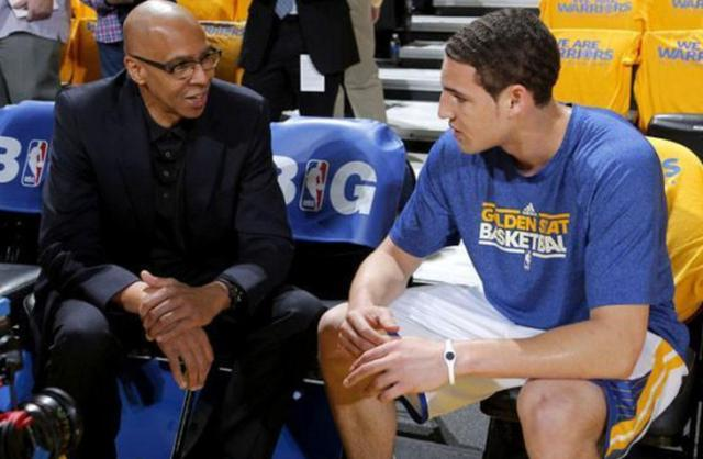 德天空：拜仁17岁小将伦纳特-卡尔将首次入选德国U21大名单（德媒：拜仁17岁新星伦纳特-卡尔首次被征召进入德国U21大名单）