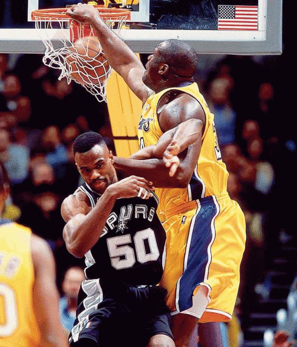 都体：穆阿尼加盟尤文的交易进展积极，DV9的出售是最后变数（都体：尤文签穆阿尼进展顺利，是否出售DV9成最后关键）