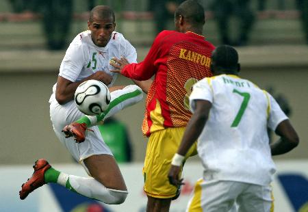 剑南春｜巴萨5-3贝蒂斯迎西甲6连胜，费兰戴帽，亚马尔点射（剑南春｜巴萨5-3击退贝蒂斯收获西甲六连胜：费兰帽子戏法，亚马尔点射破门）