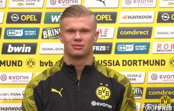 柏林联合0-0弗赖堡，场面火爆，两队8人染黄（柏林联合0-0战平弗赖堡，火药味十足，两队共领8黄）