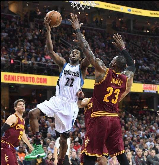 西媒：塞尔维亚前球员米洛耶维奇因涉嫌贩毒、非法贩枪等罪名被捕（西媒称，塞尔维亚前球员米洛耶维奇因涉毒品与非法枪支买卖等嫌疑被捕）