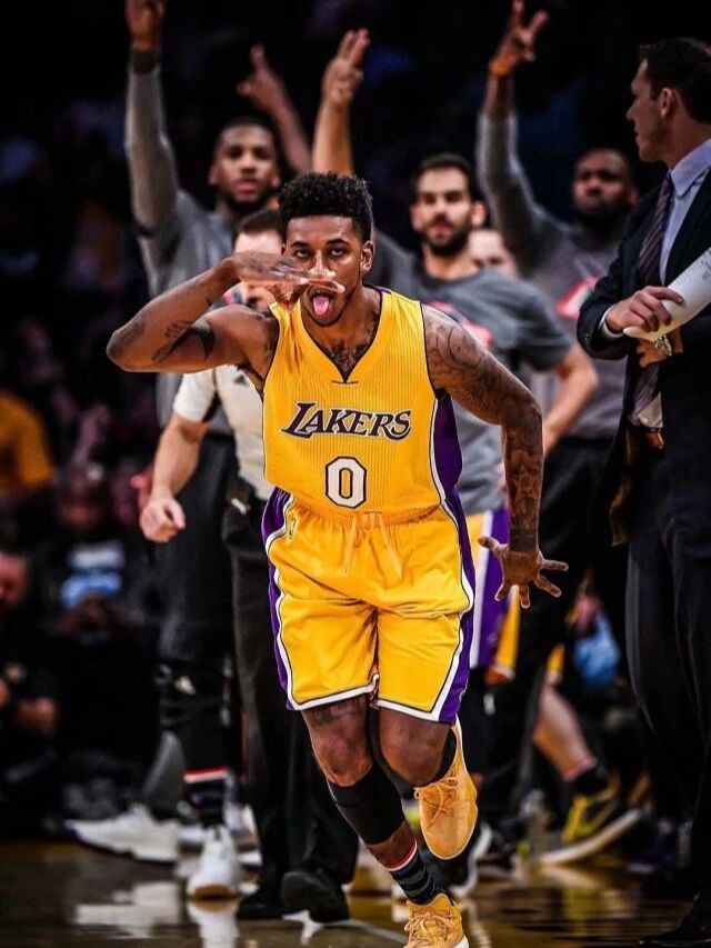 CBA杯战报：洛夫顿19分，上海101-78大胜香港金牛（CBA杯赛快讯：洛夫顿砍下19分，上海101比78轻取香港金牛）