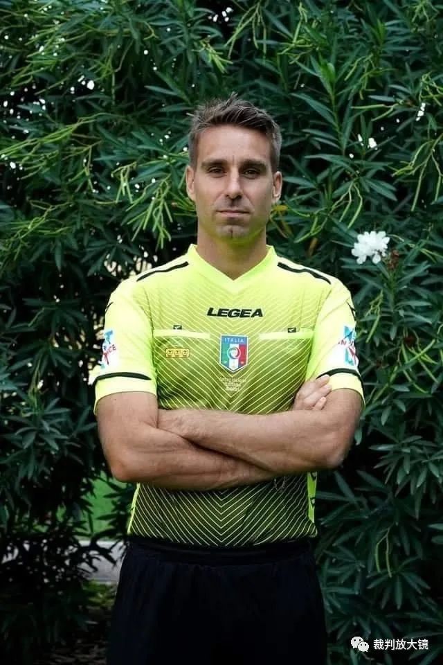 2进2出，再见利物浦！曝英超名帅空降，欧冠功勋离队（2入2出，利物浦告别！英超名帅上任，欧冠功臣离队）